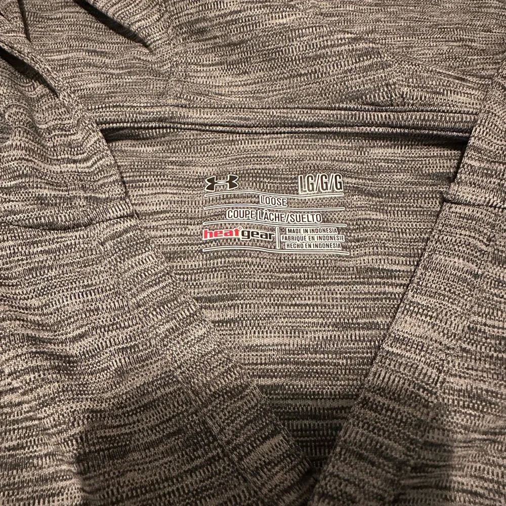 Under Armour best gear women’s hooded long sleeve athletic top - large - Picture 5 of 8